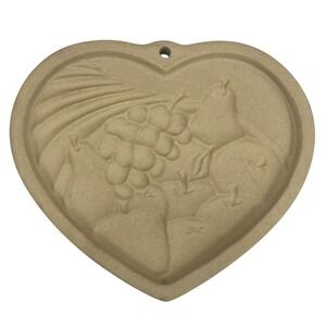 Pampered Chef Heart Of Plenty Mold‎ 1995 USA Stoneware Fruit Grapes/Pear
